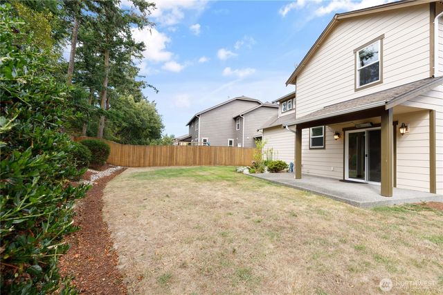 1851 SW Downfield Way, Oak Harbor, WA 98277