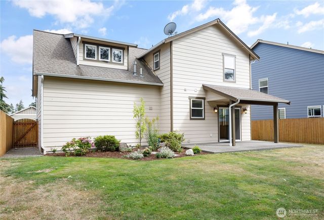 1851 SW Downfield Way, Oak Harbor, WA 98277