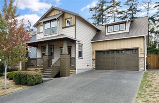 1851 SW Downfield Way, Oak Harbor, WA 98277