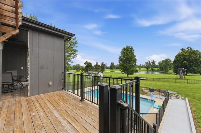 1504 Country Club Drive, Pleasant Hill, MO 64080