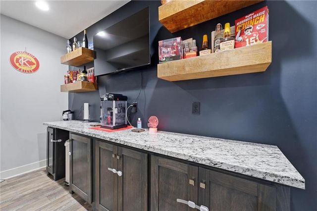 1504 Country Club Drive, Pleasant Hill, MO 64080