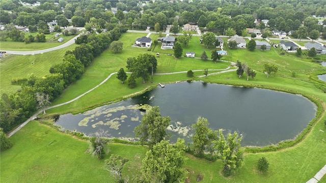 1504 Country Club Drive, Pleasant Hill, MO 64080