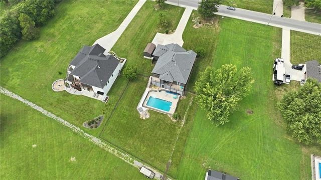 1504 Country Club Drive, Pleasant Hill, MO 64080