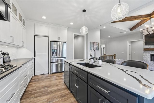 1504 Country Club Drive, Pleasant Hill, MO 64080