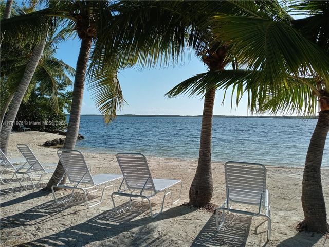 35 Bass Ave., Key Largo, FL 33037