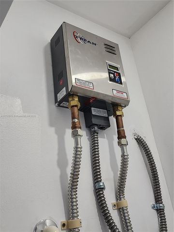 35 Bass Ave., Key Largo, FL 33037