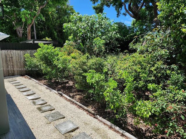 35 Bass Ave., Key Largo, FL 33037