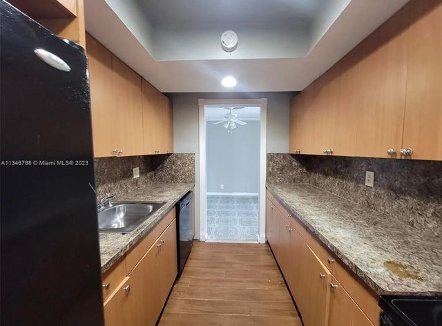 2070 NW 28TH Terrace, Fort Lauderdale, FL 33311