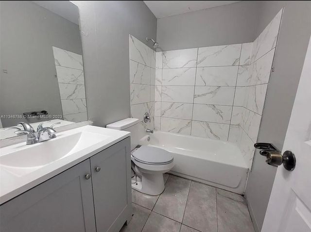 2070 NW 28TH Terrace, Fort Lauderdale, FL 33311