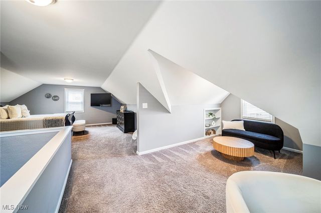 8803 Pinegrove Avenue, Parma, OH 44129