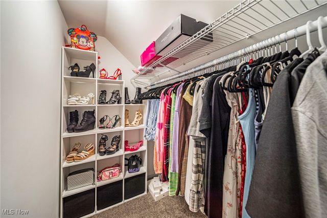 8803 Pinegrove Avenue, Parma, OH 44129