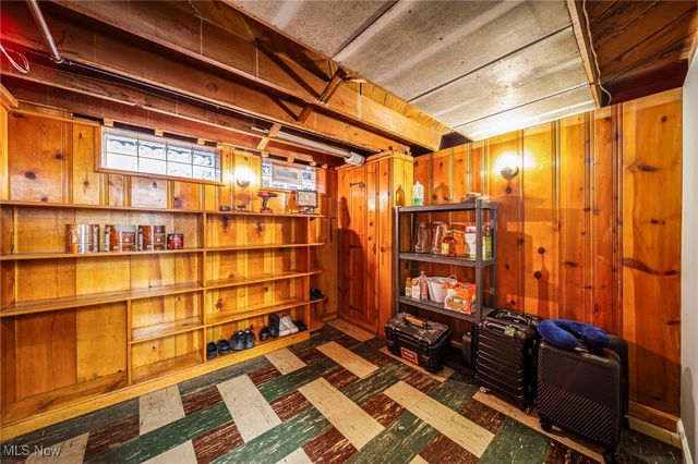 8803 Pinegrove Avenue, Parma, OH 44129