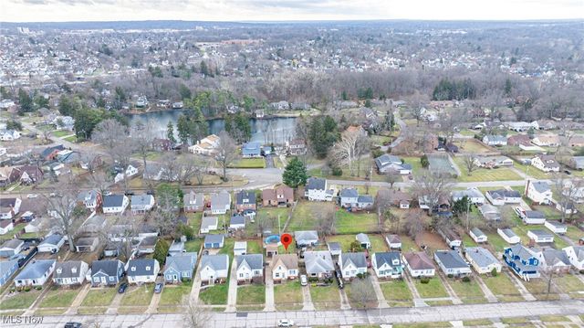 8803 Pinegrove Avenue, Parma, OH 44129