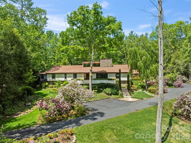 69 Forest Road, Asheville, NC 28803