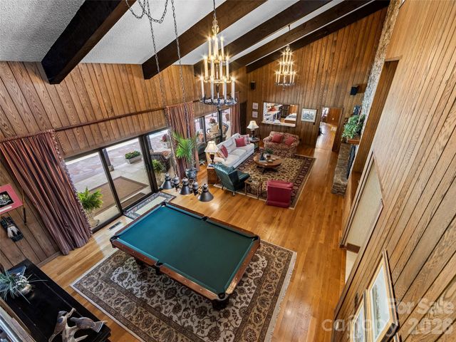 69 Forest Road, Asheville, NC 28803