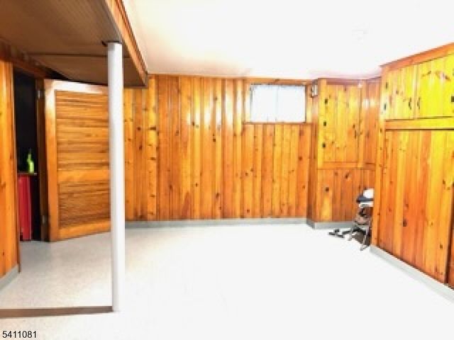 734 Louise Ct, Lyndhurst Twp., NJ 07071