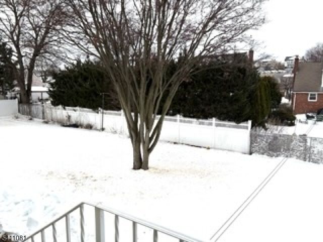 734 Louise Ct, Lyndhurst Twp., NJ 07071