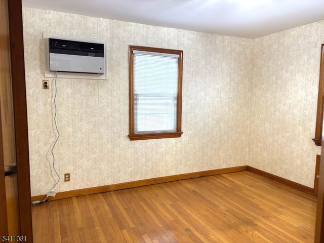 734 Louise Ct, Lyndhurst Twp., NJ 07071