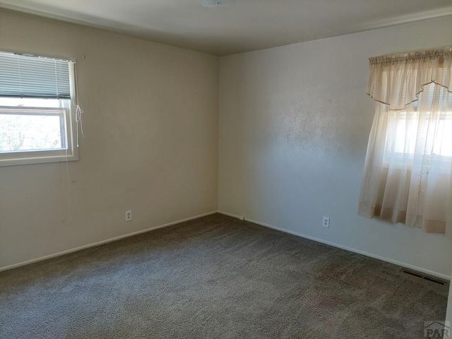 2042 S Riverview Dr, Pueblo, CO 81006