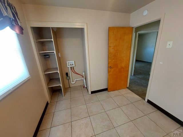 2042 S Riverview Dr, Pueblo, CO 81006