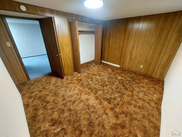 2042 S Riverview Dr, Pueblo, CO 81006