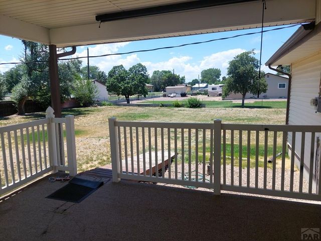 2042 S Riverview Dr, Pueblo, CO 81006