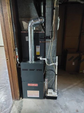 2042 S Riverview Dr, Pueblo, CO 81006