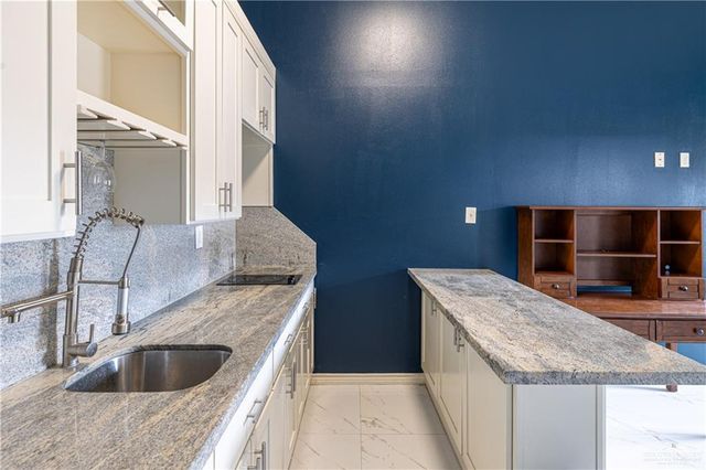 5305 Mauritius Lane, Edinburg, TX 78542