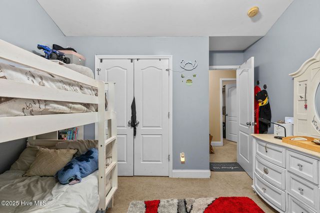 303 Maidstone Drive, Richlands, NC 28574