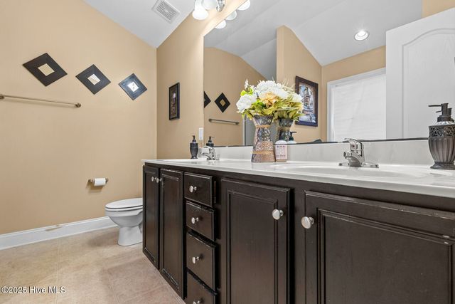 303 Maidstone Drive, Richlands, NC 28574