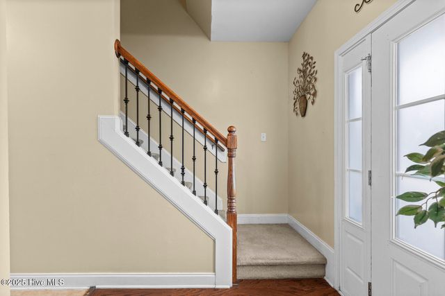 303 Maidstone Drive, Richlands, NC 28574