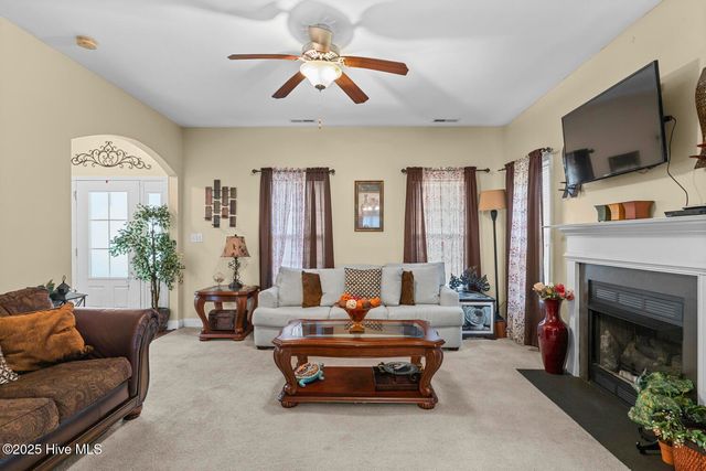 303 Maidstone Drive, Richlands, NC 28574