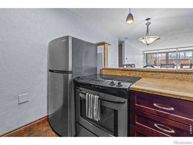 1050 N Corona Street 216, Denver, CO 80218