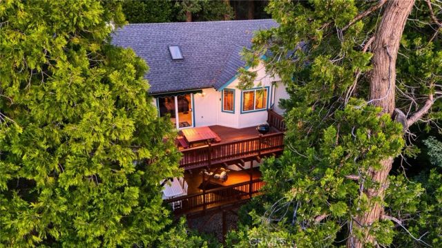 196 B, Lake Arrowhead, CA 92352