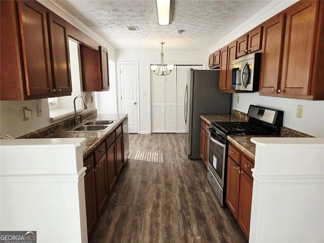 1703 Windy Ridge Court SE, Conyers, GA 30013