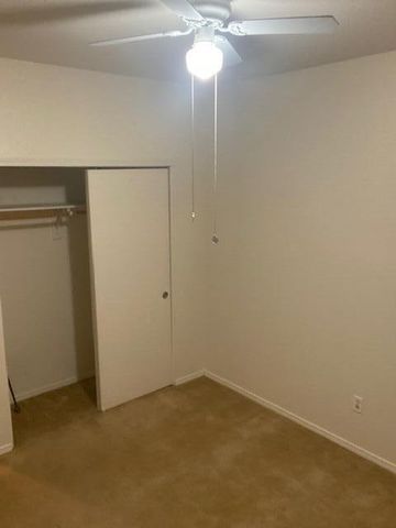 6800 Vista Del Norte Drive NE 622, Albuquerque, NM 87113