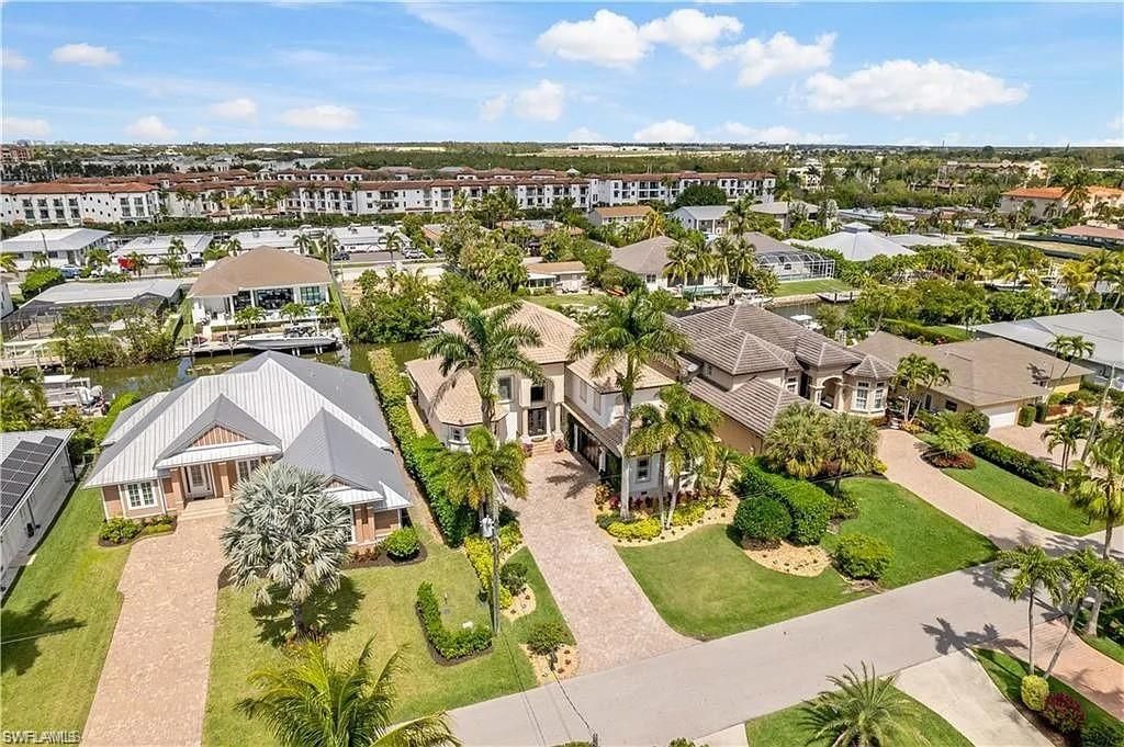 1435 Osprey AVE, NAPLES, FL 34102 — photo 2