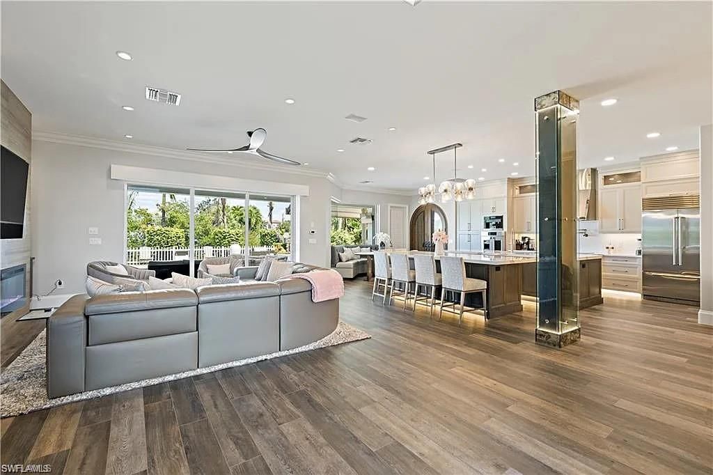 1435 Osprey AVE, NAPLES, FL 34102 — photo 4