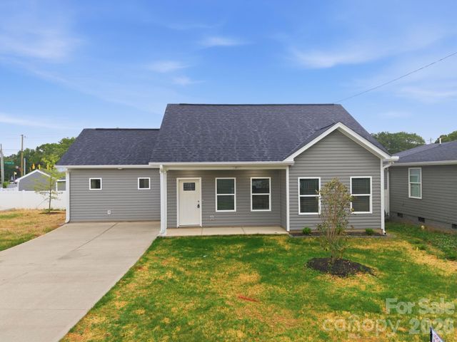 3800 Freedom Drive, Charlotte, NC 28208