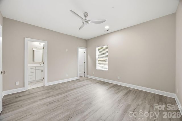 3800 Freedom Drive, Charlotte, NC 28208