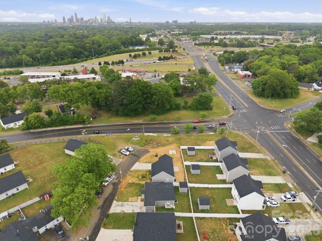 3800 Freedom Drive, Charlotte, NC 28208