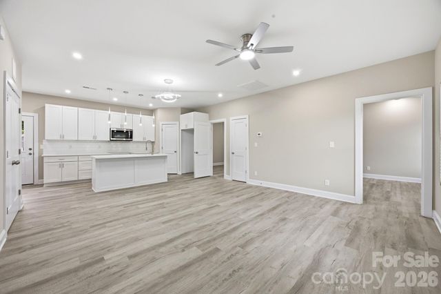 3800 Freedom Drive, Charlotte, NC 28208