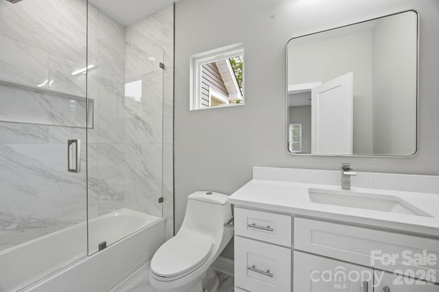 3800 Freedom Drive, Charlotte, NC 28208