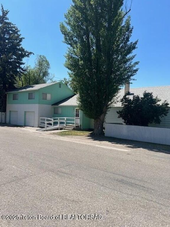 110 & 120 W HANSEN Avenue, Jackson, WY 83001 photo 2