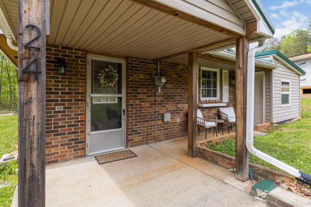 24 Walnut Drive, Burnside, KY 42519