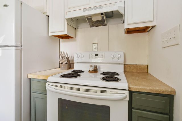 24 Walnut Drive, Burnside, KY 42519