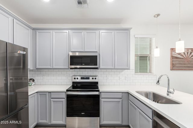 300 N GILA SPRINGS Boulevard 181, Chandler, AZ 85226