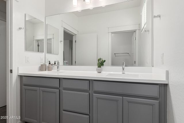 300 N GILA SPRINGS Boulevard 181, Chandler, AZ 85226