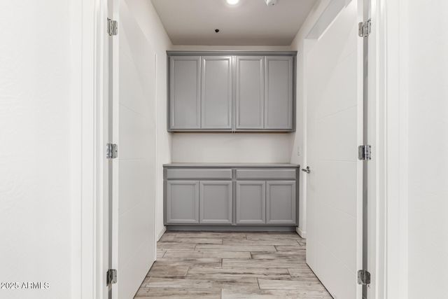 300 N GILA SPRINGS Boulevard 181, Chandler, AZ 85226