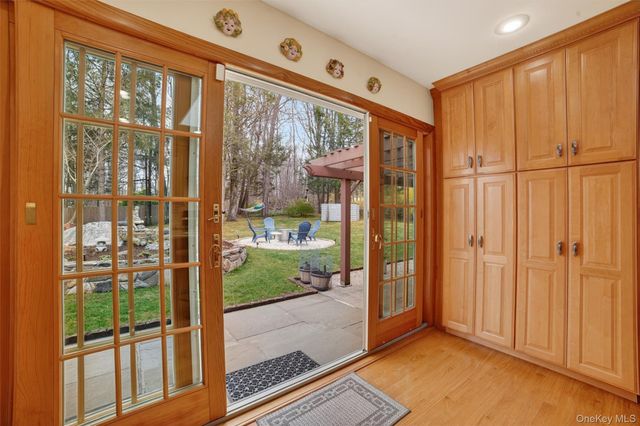 11 Billingsley Trail, Goldens Bridge, NY 10526
